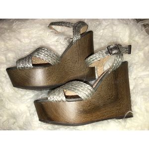 NEW!! Shoedazzle Sandal Wedge!! Size 9